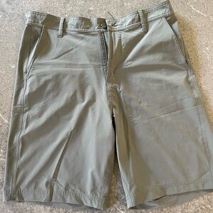 Free fly men’s shorts size 34